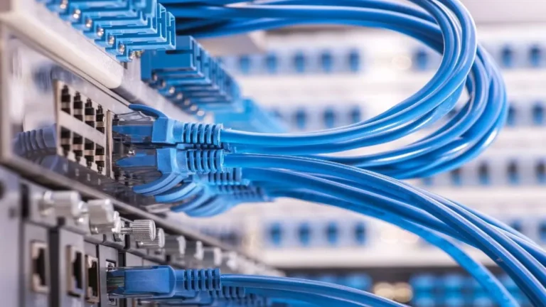 différence switch administrable et non administrable